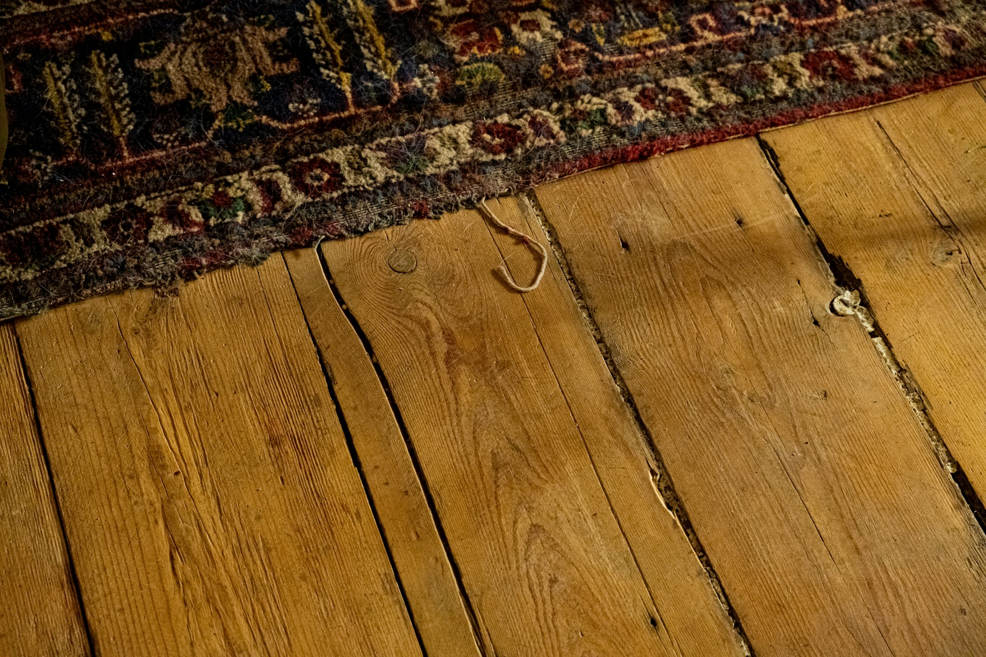 Squeaky floor